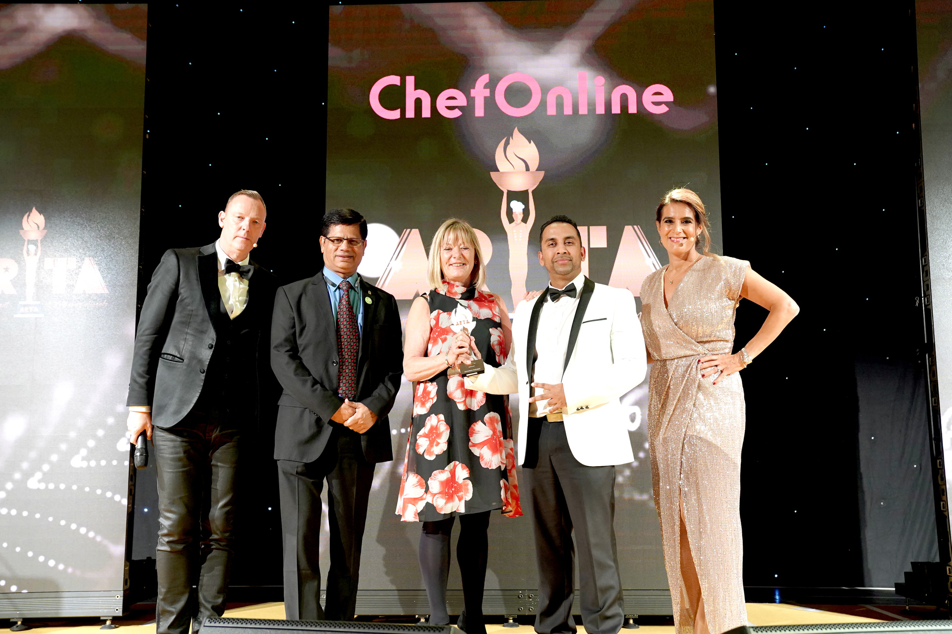 khushboo-takeaway-Award-Winning-Indian-Takeaway-in-Mosborough-Sheffield-home_slider1.jpg